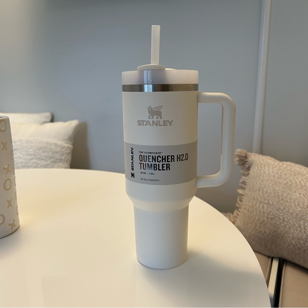 NWT Stanley 40 oz Tumbler